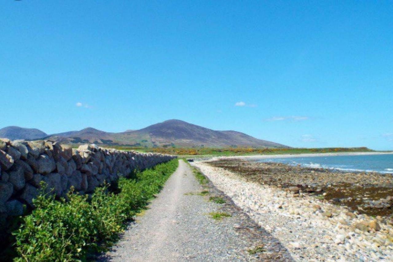 Annalong Moneydarragh Cottage With Uninterrupted Mountain And Sea Views- Hot Tub Available For Hire מראה חיצוני תמונה